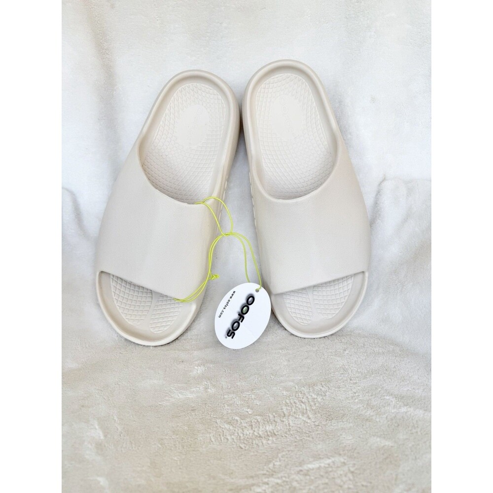 OOFOS OOahh+ Unisex Chalk Size M10/W12 Recovery Slides Sandals Comfort Shoes